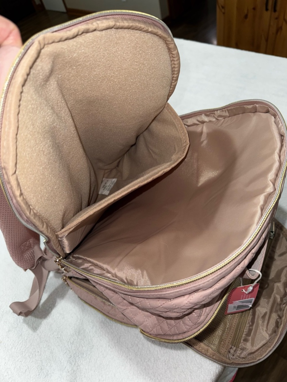 BAGSMART Quilted Backpack Blush Pink Travel Laptop Bag Gold Zippers - Picture 10 of 13